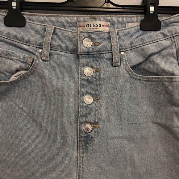 Guess Button Fly 90s Skinny Jeans in Light Wash - Size 27 - Picture 3 of 9